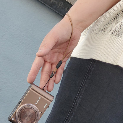 【日本製】スマホ・デジカメ 落下防止 ハンドストラップ リングストラップ 艶消しブラック | BeyonMind